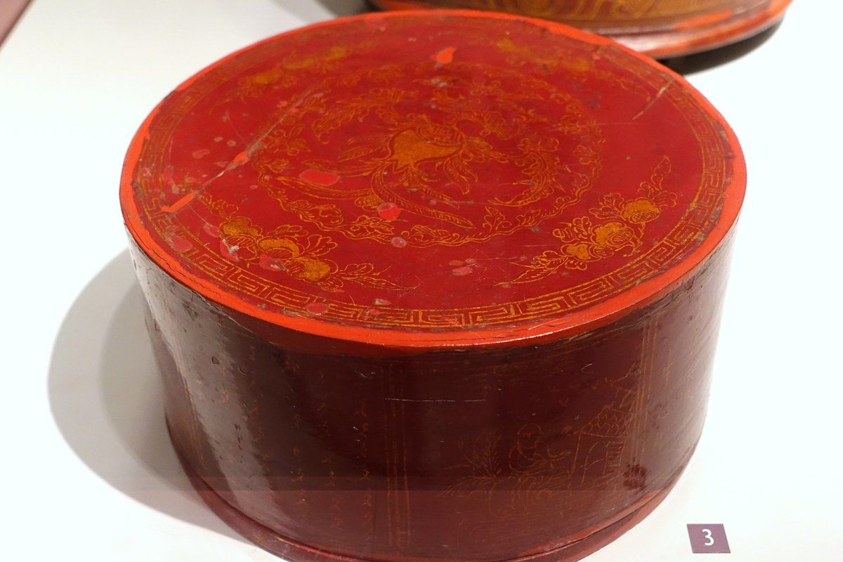 Quà tặng thủ công mang bản sắc Việt Nam