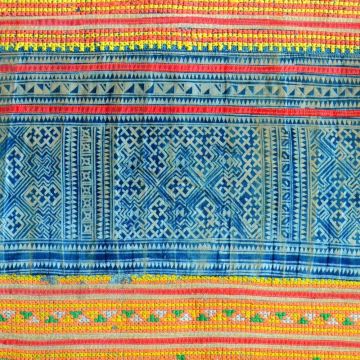 Khăn thổ cẩm dệt tay người Thái Mai Châu
